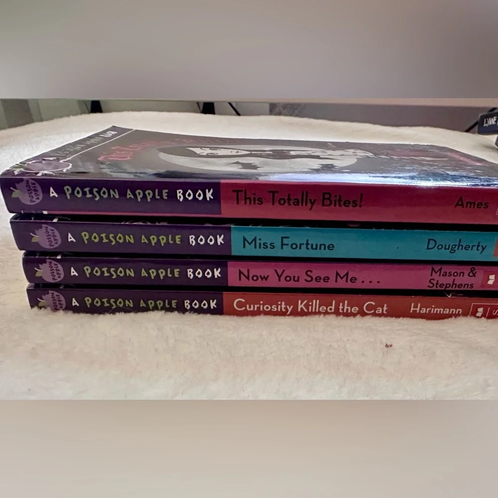 Scholastic Poison Apple Books - 4 of the many - Picture 3 of 5